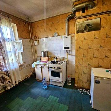 Продаётся однокомнатная сталинка, 1 участок, ул. Криворожстали