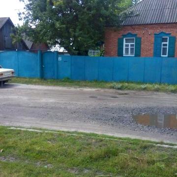 Будинк в селі Охтирського району