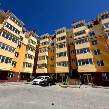 Тарасівська вул., 1