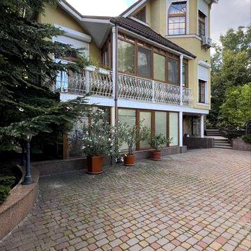 Продаж будинку, поруч метро Дружби Народів, вул. Товарна, Печерськ