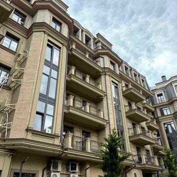 3 комнатная квартира 100 м2  ЖК Консул 10 Фонтана