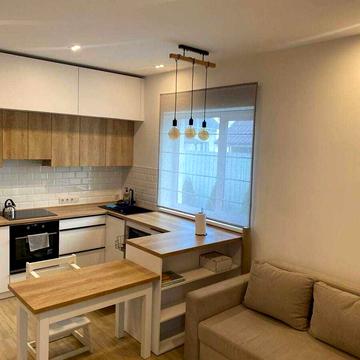 Івана Франка вул., 7