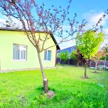 Продам будинок с.Колонщина.Газон,батут,сад,тераса,міні-город,камін