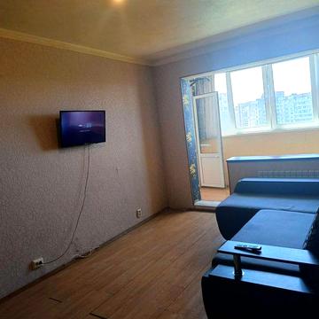 Продам 1-ну квартиру Рональда Рейгана 9