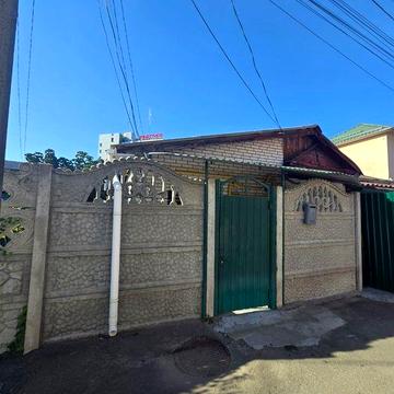 Продам частину будинку в центрі м.Біла Церква