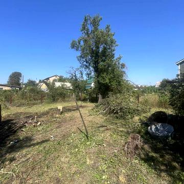 Довженка вул., 8