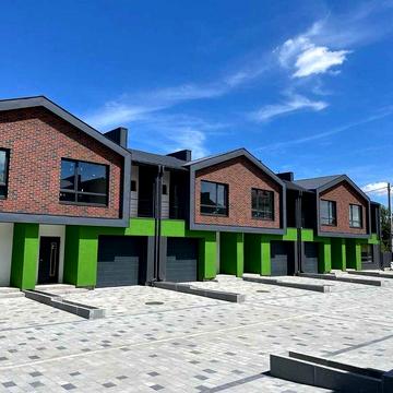 Продаж 2 поверхового таунхауса з ділянкою на 2.5 сотки, 120 кв. м,