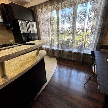 2-х кімнатна квартира в цегляному будинку на Черемхах , спецроект ЖК золота рибка