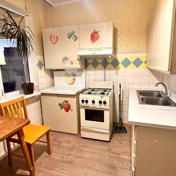 Продаж 2-во кім квартири Проспект Георгія Гонгадзе, 18, метро Нивки