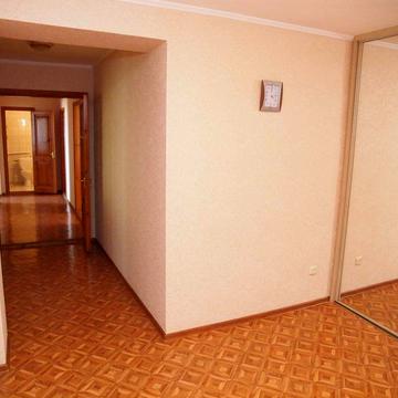 Прстора 4-кімнатна квартира з зручним плануванням в центрі Миколаїва