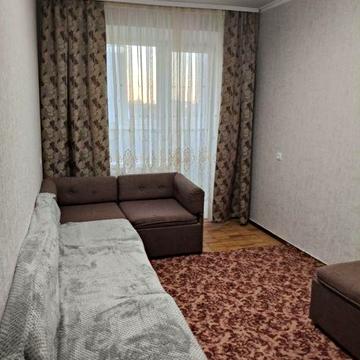 Злається в оренду 2 кімнатна квартира на богуніі, в гарному стані