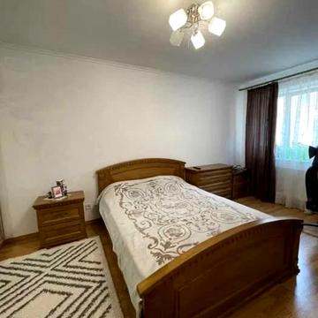 Залізнична вул., 7п