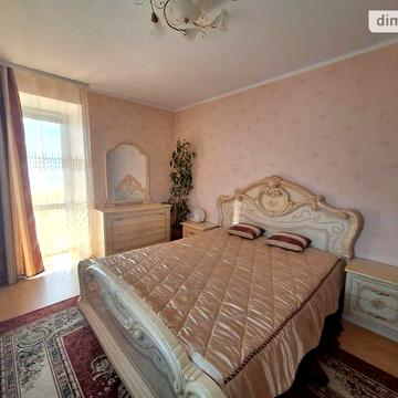 Довгострокова оренда 3к Квартира Лялі Ратушної вулиця
