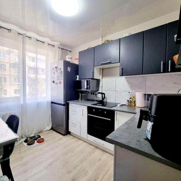 Продам 2к квартиру начала пр. Слобожанский Левый Берег Солнечный