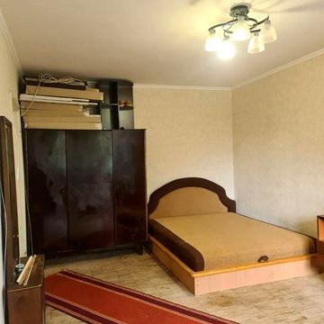 1к кв. Проспект Червоної Калини, кінотеатр Флоренція