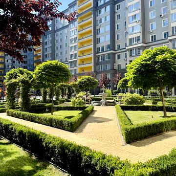 Івана Кожедуба вул., 4Б