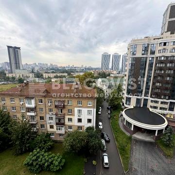 Золотоустівська вул., 30