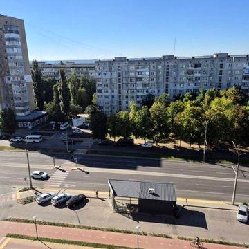 Продам 2-ох кімнатну на Леваневськом