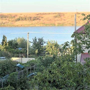 Продам дом на Гребном канале на берегу лимана