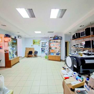 Заклинських вул., 1а