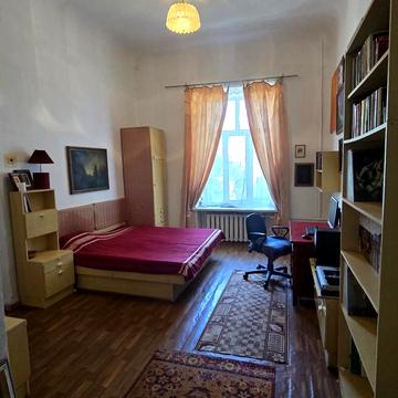 Дмитра Яворницького просп. (Карла Маркса), 104