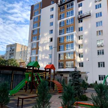 Юності просп., 16-Б