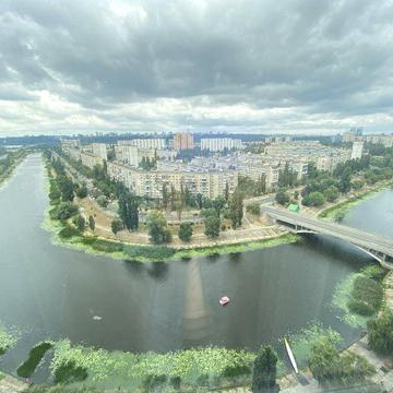 Апартаменти бізнес-класу 115 м² вул. Соборності — перша оренда!
