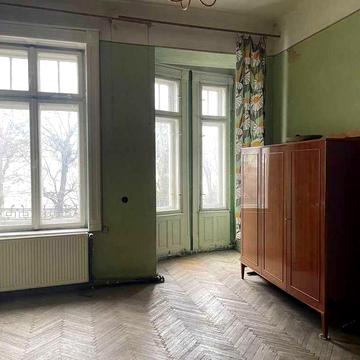 Продаж 4-кімнатної квартири в ближньому центрі вулиця Конопницької