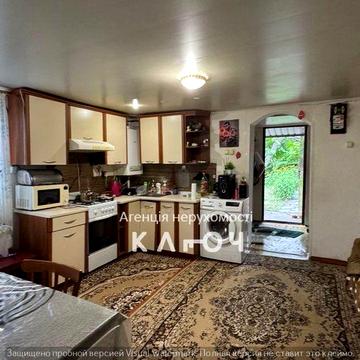 Продаж частини будинку з окремим двором в р-ні Критого ринку!