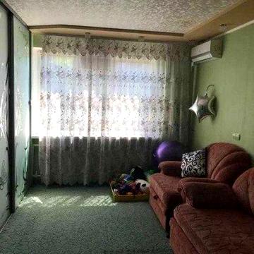 Продам 3-кімнатну квартиру на Одеській