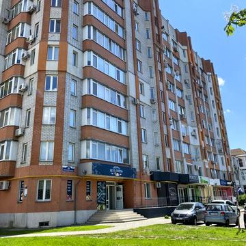 Небесної Сотні вул. (Пролетарська), 30