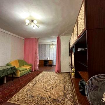 Продам 2-х ком. квартиру на Лазарева. (200-608)