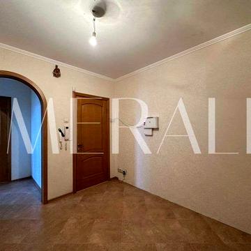 3-кімнатна квартира з ремонтом на Троєщині