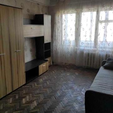 Миропільська вул., 17