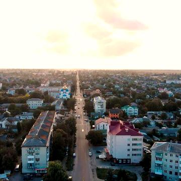 Продам 3-кімнатну квартиру у центрі м. Коростишів!