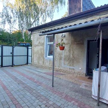 Продам частину будинку. Вул.Вірменська,80.