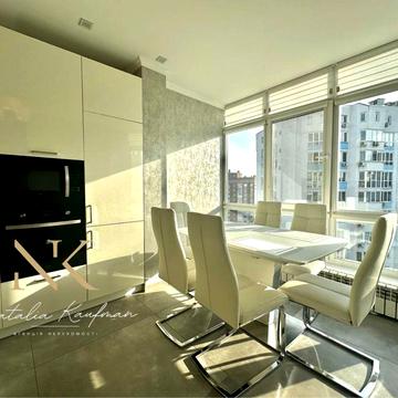Продаж 2 к кв 61 м2, вул Б. Гмирі