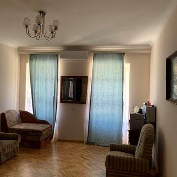 Здам 2-к квартиру в Центрі на тривалий термін від власника