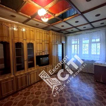 Продам 1 кім.44 квартал.