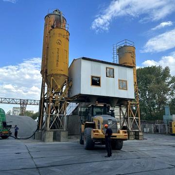 Привокзальна вул. (Луначарського), 15а