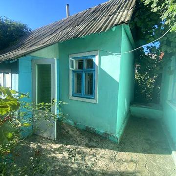 Крепкий дом доя семьи в центре Черноморска