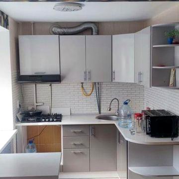 Продам 3 кімнатну квартиру в Центрі міста. Власниця.