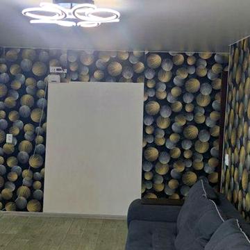 Продам 3 кімнатну квартиру в Центрі міста. Власниця.