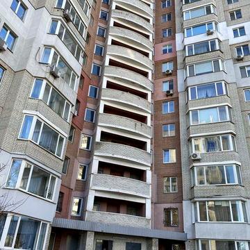 Продам квартиру біля центрального парку Бровари