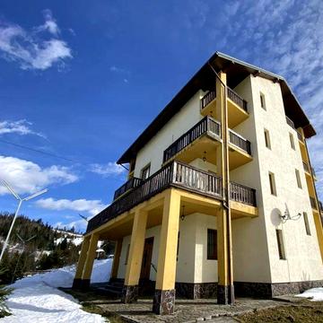 Продам діючий готель с. Орявчик