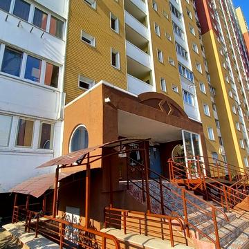 Сергія Данченка вул., 3