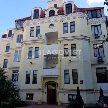 Продаж 6-кім квартири на вулиці Левандовського 12, біля Лаври