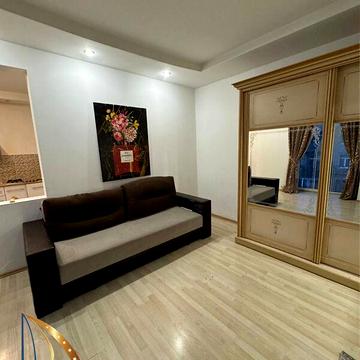 Продаж 1к Квартира Південноукраїнська вулиця