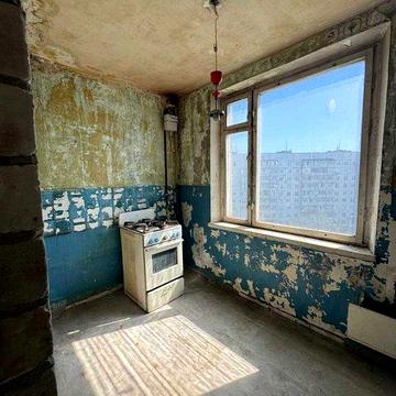 Продам велику 2-кімнатну квартиру під ремонт вул. Салтівське шосе 240а