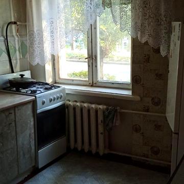 Михайла Донця вул., 25